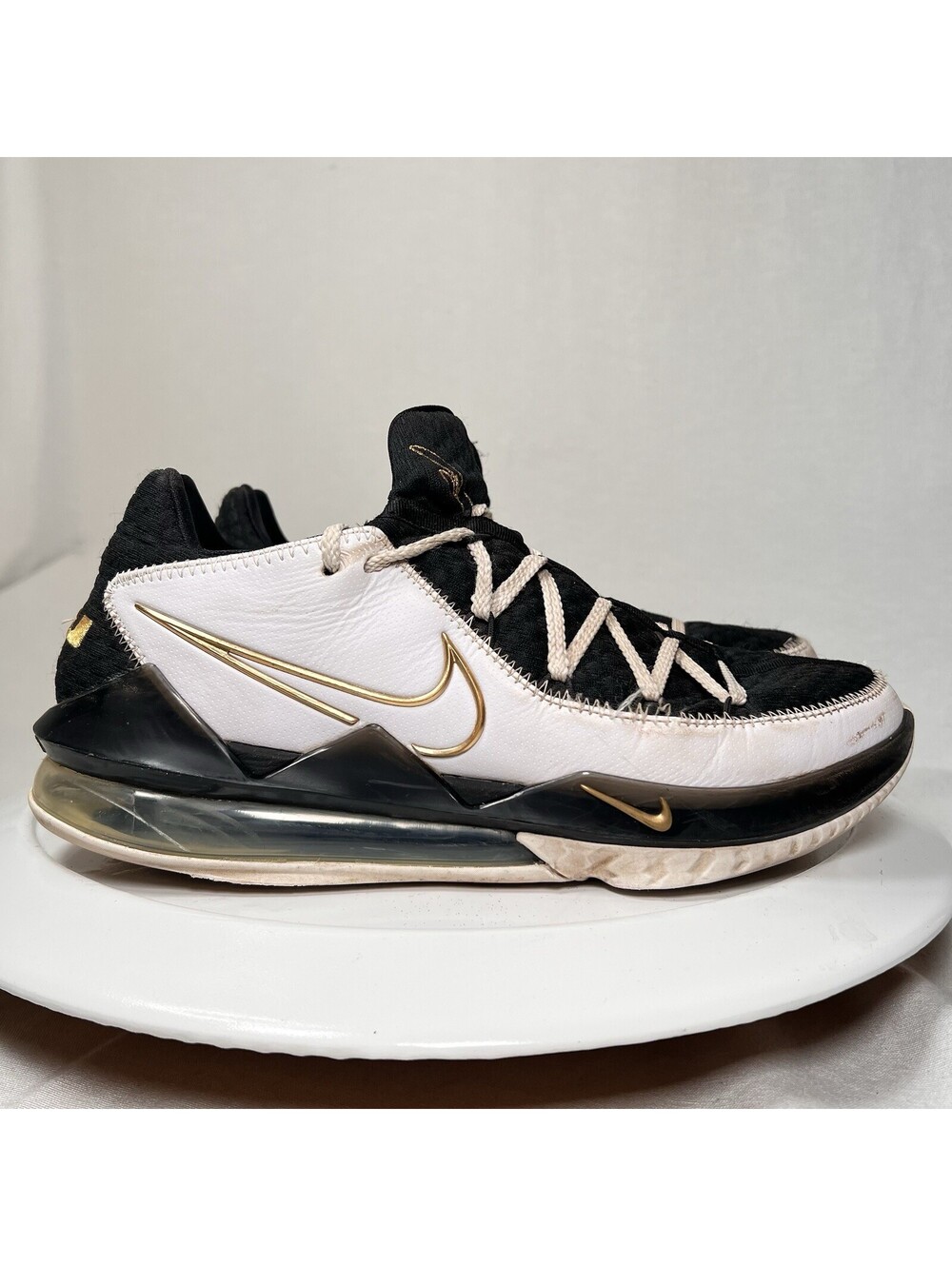 Nike LeBron 17 Low Black White Gold Basketball Shoes Men's Size 10